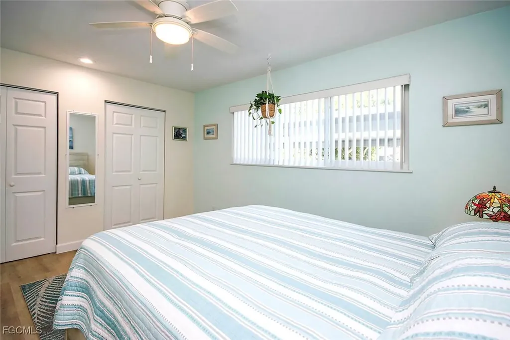 641 Periwinkle Way Sanibel FL 33957