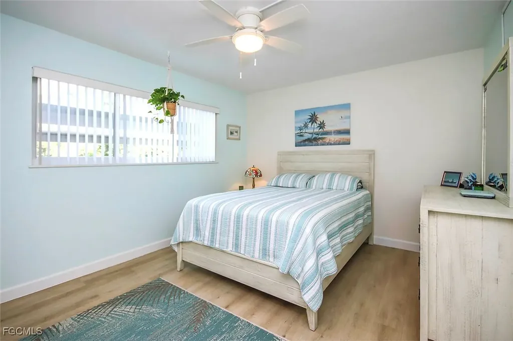 641 Periwinkle Way Sanibel FL 33957