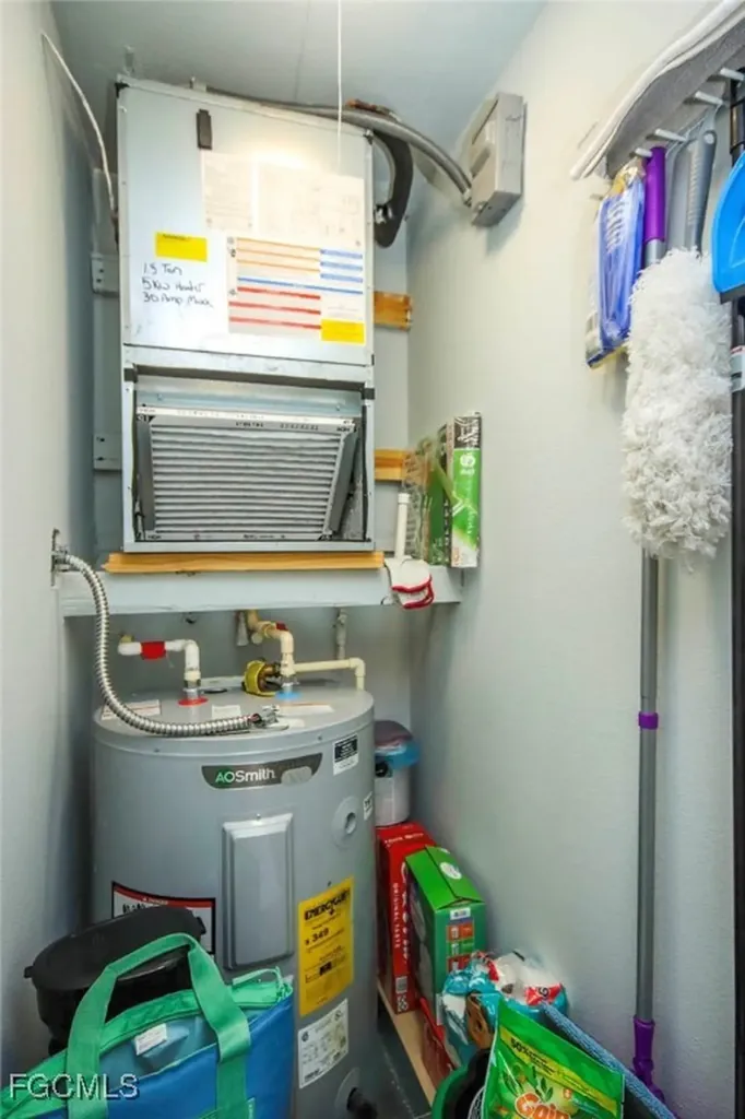 641 Periwinkle Way Sanibel FL 33957