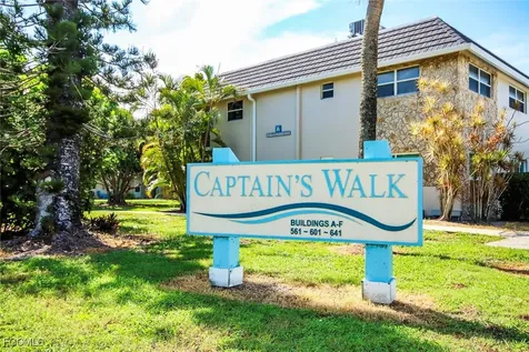 641 Periwinkle Way Sanibel FL 33957