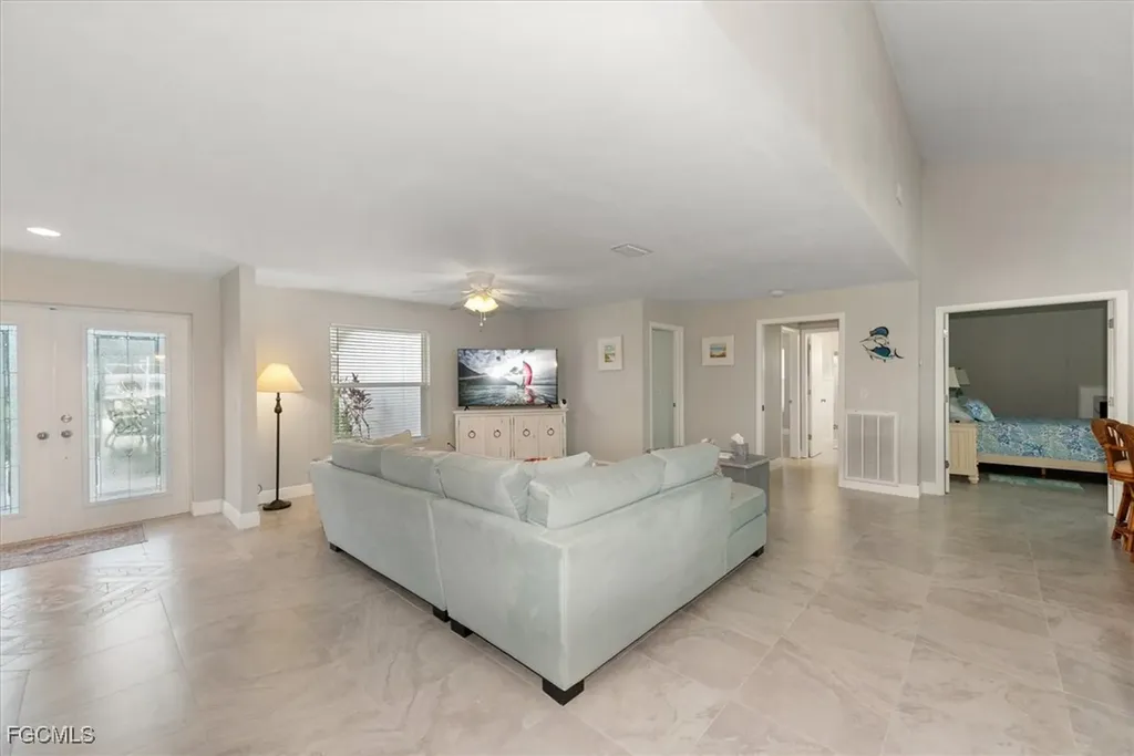 3418 SE 19th Avenue Cape Coral FL 33904