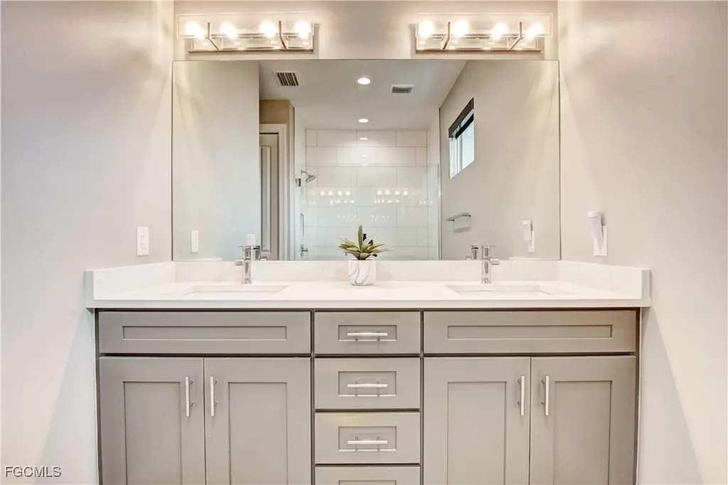 3707 Oasis Boulevard Cape Coral FL 33914