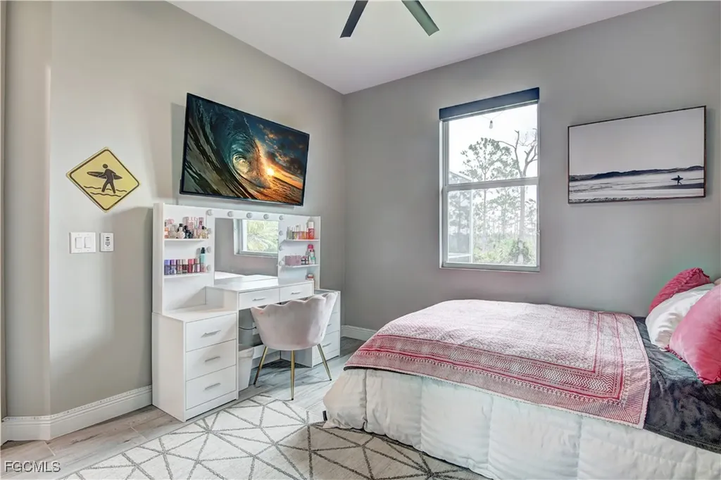 3707 Oasis Boulevard Cape Coral FL 33914