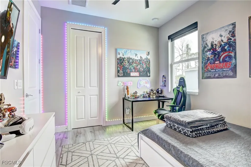 3707 Oasis Boulevard Cape Coral FL 33914