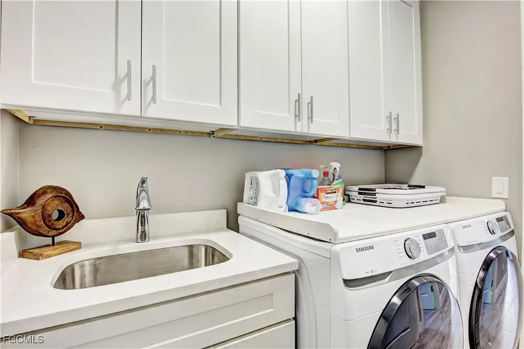 3707 Oasis Boulevard Cape Coral FL 33914