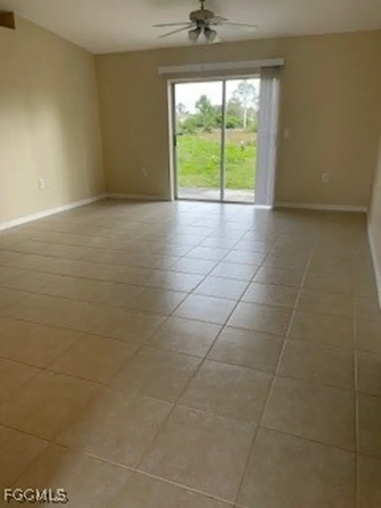 4521/4523 22nd Street SW Lehigh Acres FL 33973