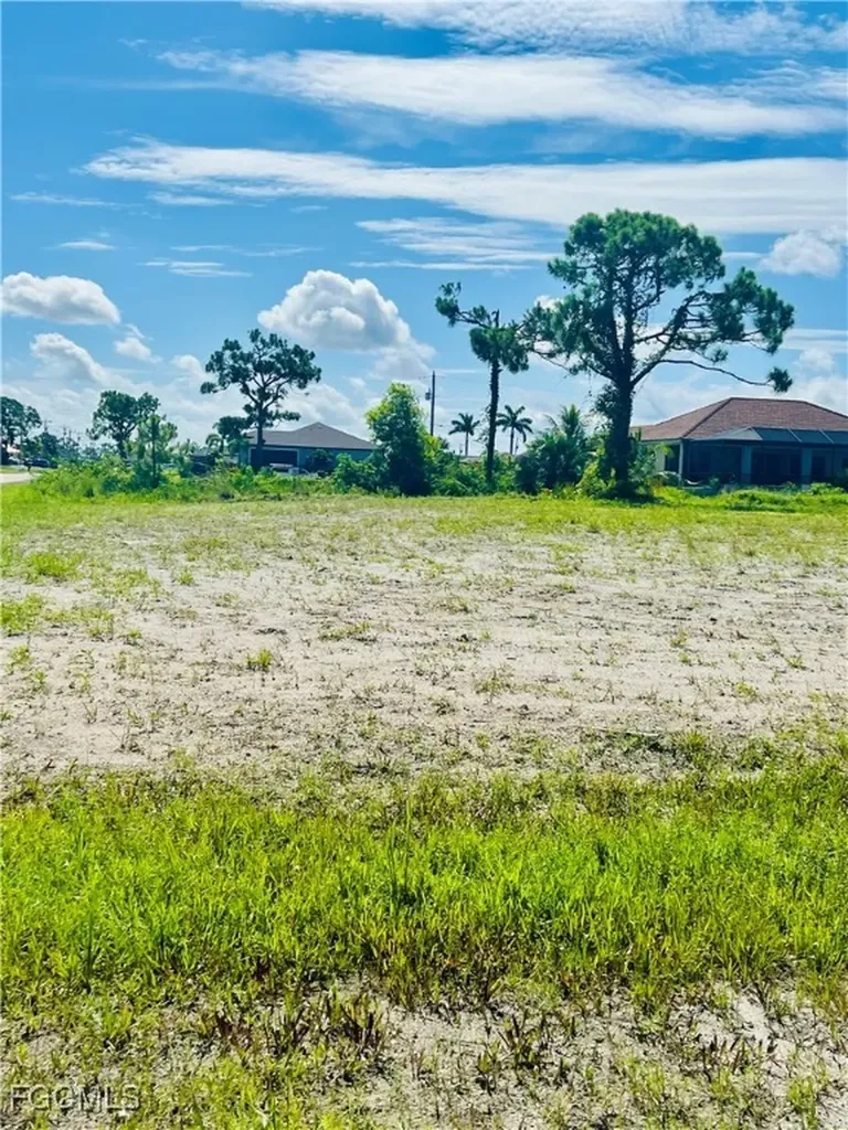 2847 NW 26th Place Cape Coral FL 33993