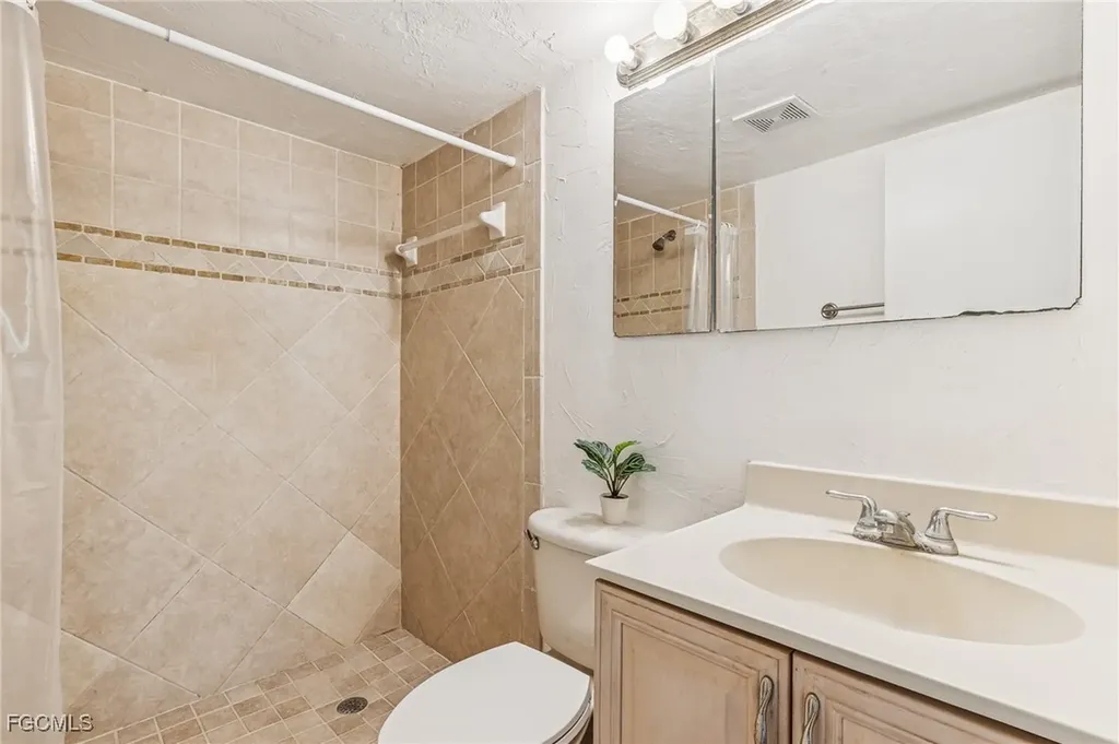 19760 Adams Road Fort Myers FL 33908