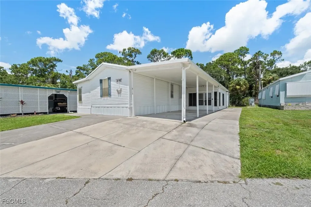 215 Shrub Lane N North Fort Myers FL 33917