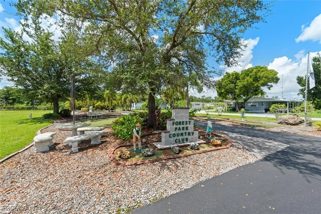 215 Shrub Lane N North Fort Myers FL 33917