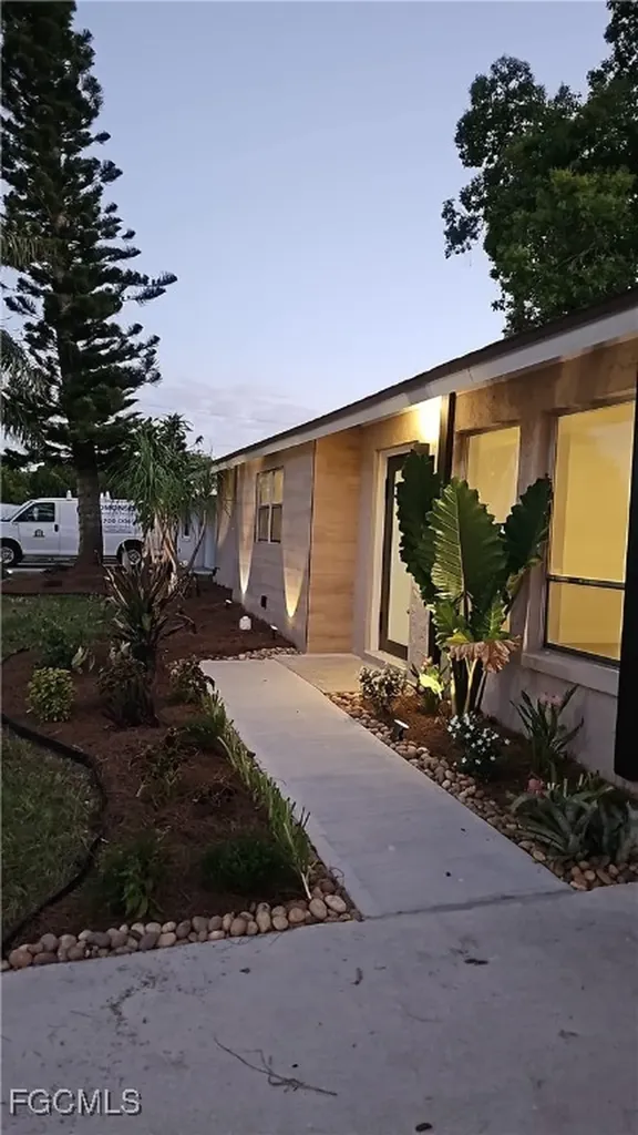 18338 Ostego Drive Fort Myers FL 33967