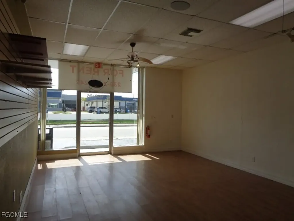 1639 Cape Coral Parkway E Cape Coral FL 33904