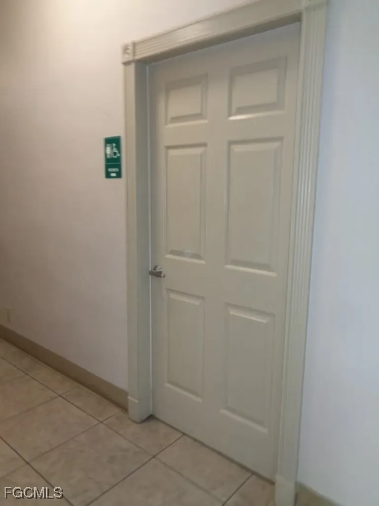 1639 Cape Coral Parkway E Cape Coral FL 33904