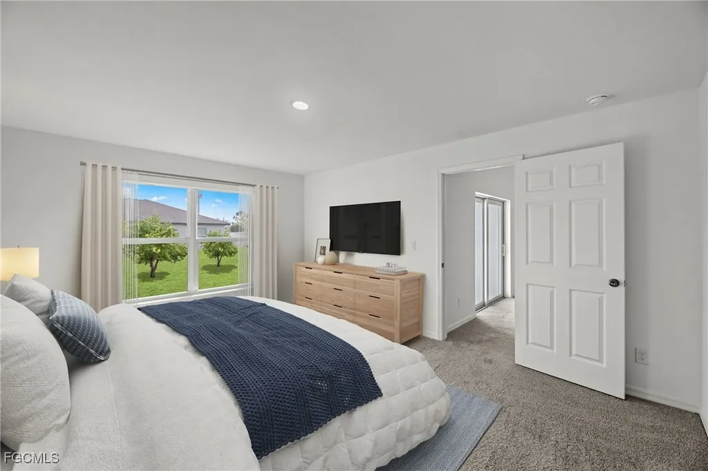 2710 NW 1st Place Cape Coral FL 33993