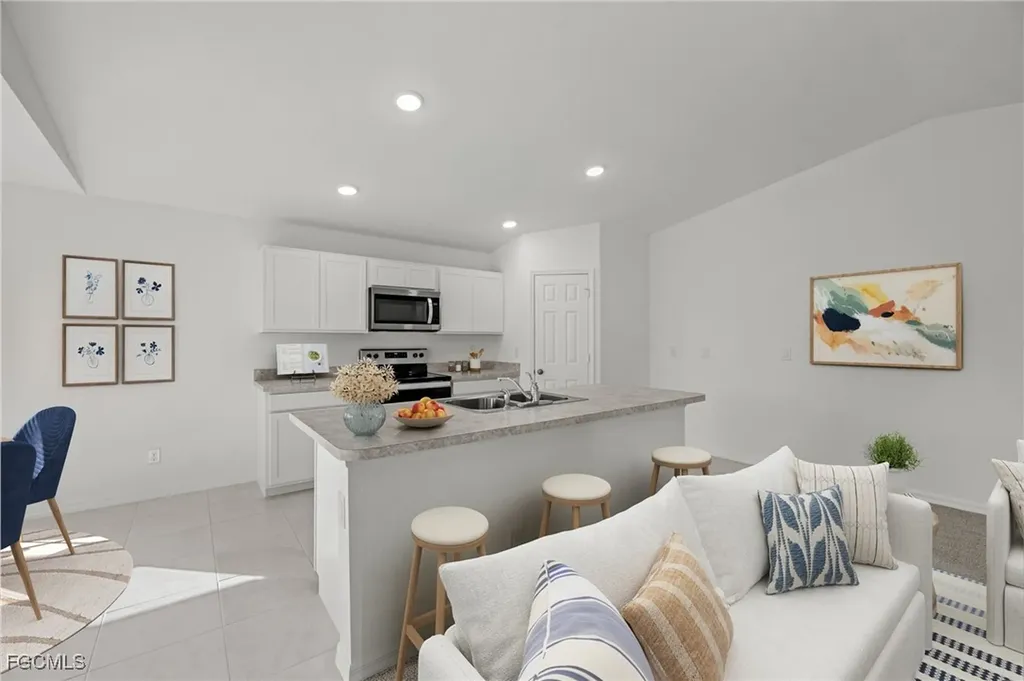 2710 NW 1st Place Cape Coral FL 33993