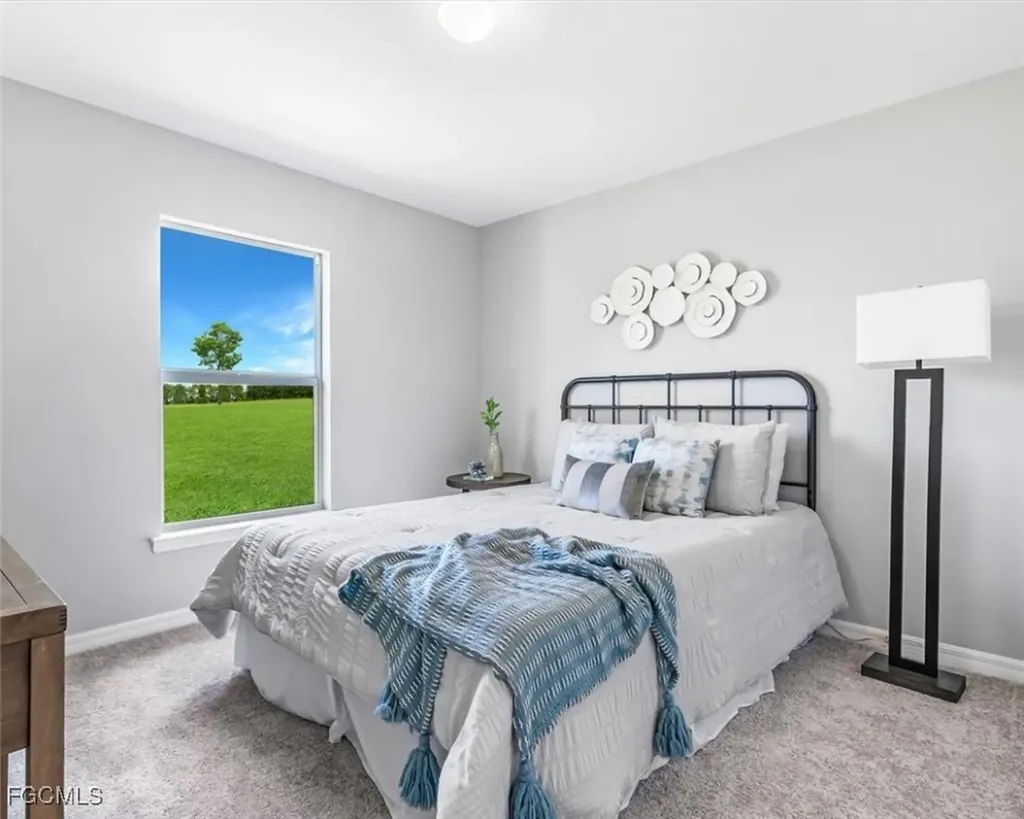 4338 NE 9th Place Cape Coral FL 33909