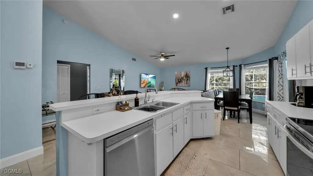 517 Palmetto Avenue Lehigh Acres FL 33972