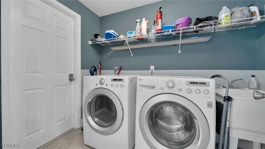 517 Palmetto Avenue Lehigh Acres FL 33972