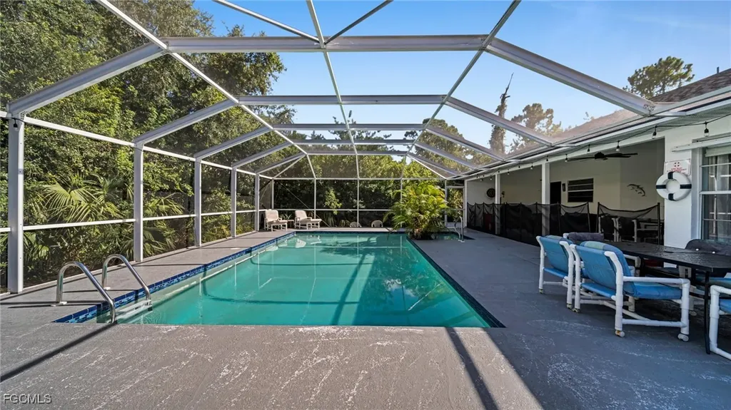 517 Palmetto Avenue Lehigh Acres FL 33972