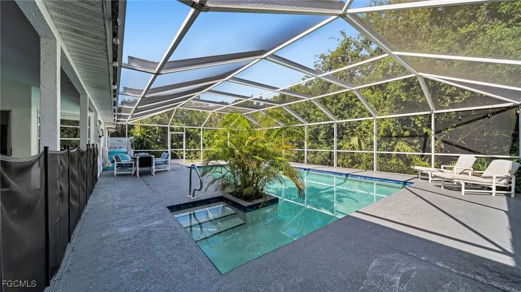 517 Palmetto Avenue Lehigh Acres FL 33972