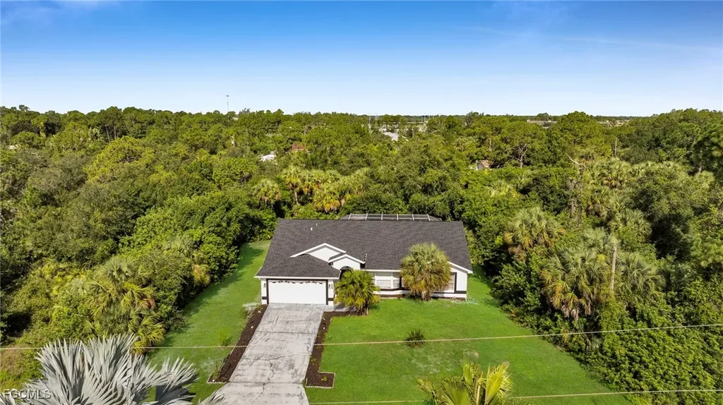 517 Palmetto Avenue Lehigh Acres FL 33972