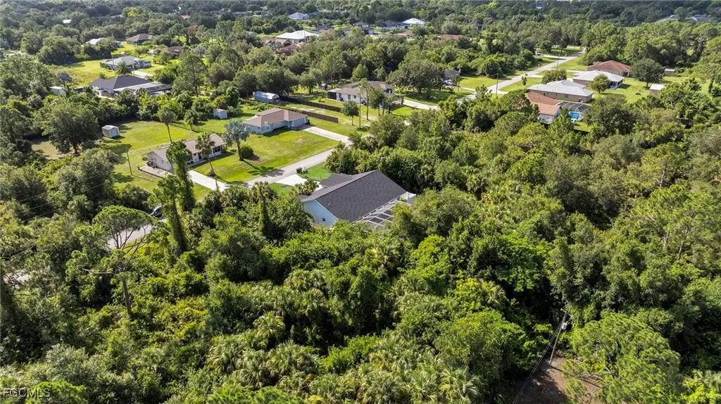 517 Palmetto Avenue Lehigh Acres FL 33972