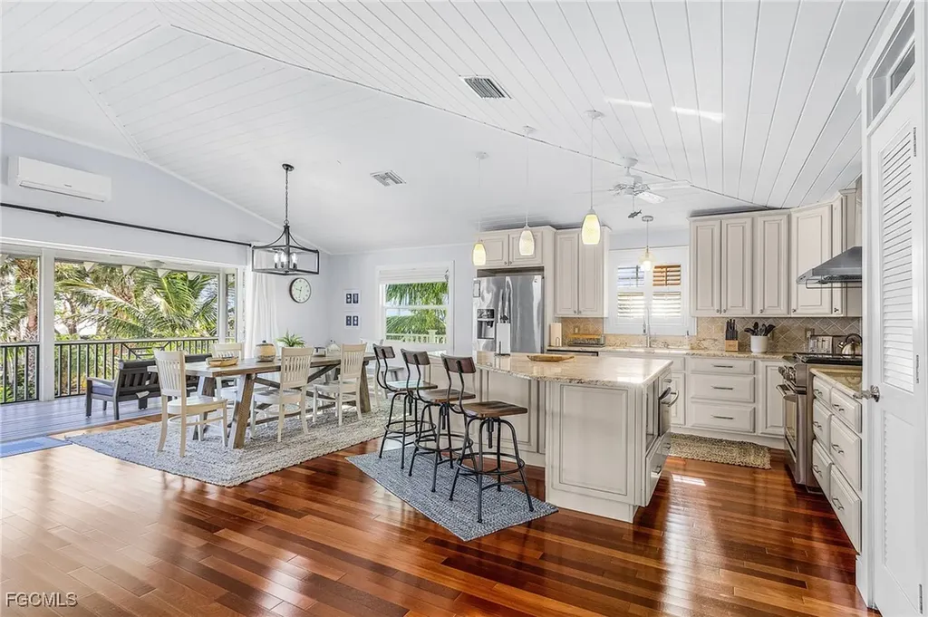 7711 Bocilla Lane Bokeelia FL 33922