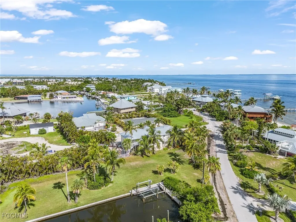 7711 Bocilla Lane Bokeelia FL 33922