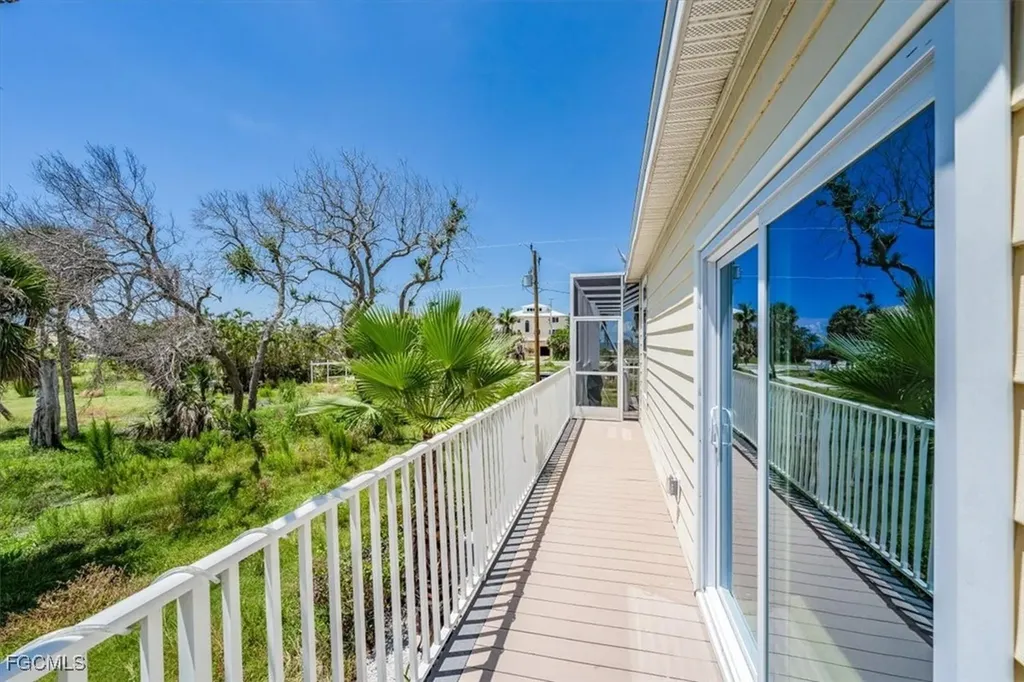 5830 Lauder Street Fort Myers Beach FL 33931