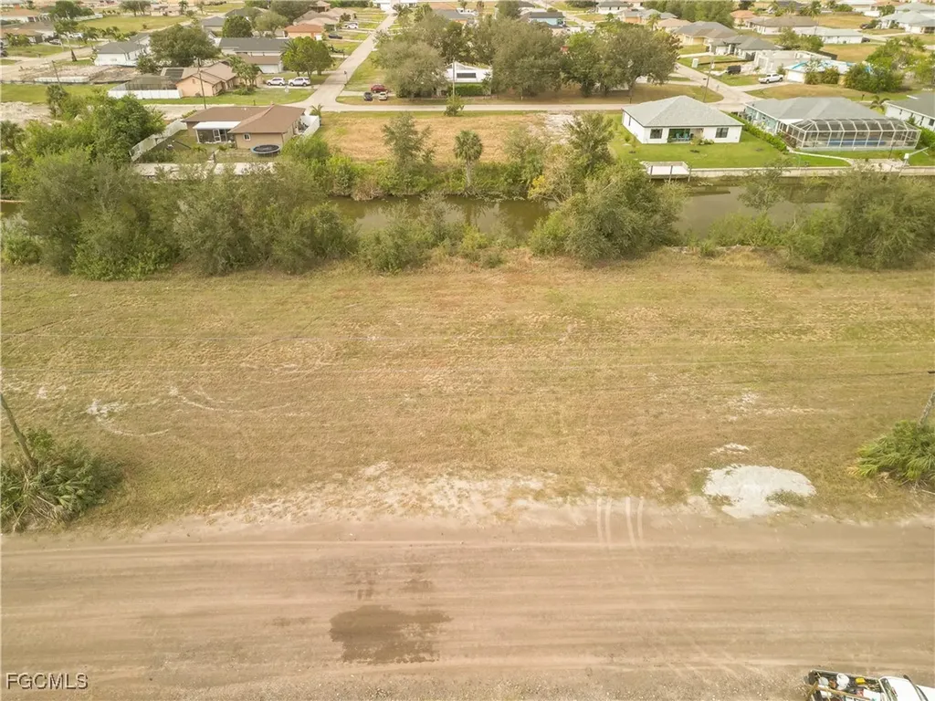 1706 NE 10th Place Cape Coral FL 33909