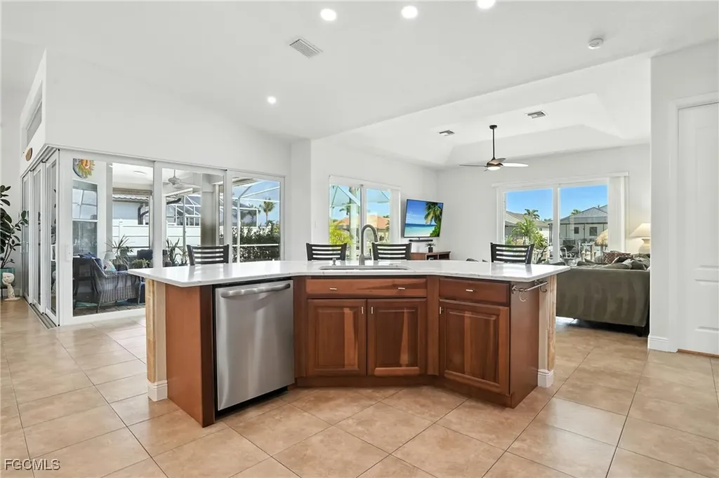 2819 SW 33rd Street Cape Coral FL 33914