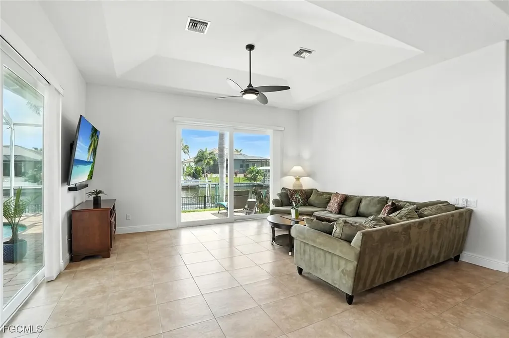 2819 SW 33rd Street Cape Coral FL 33914