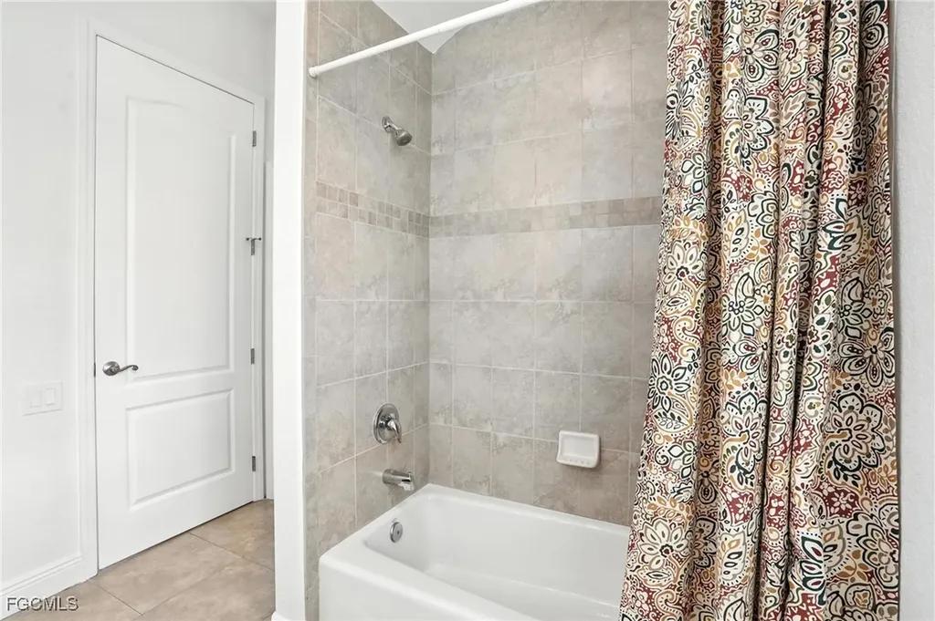 2819 SW 33rd Street Cape Coral FL 33914