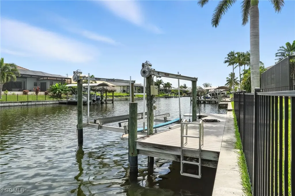 2819 SW 33rd Street Cape Coral FL 33914