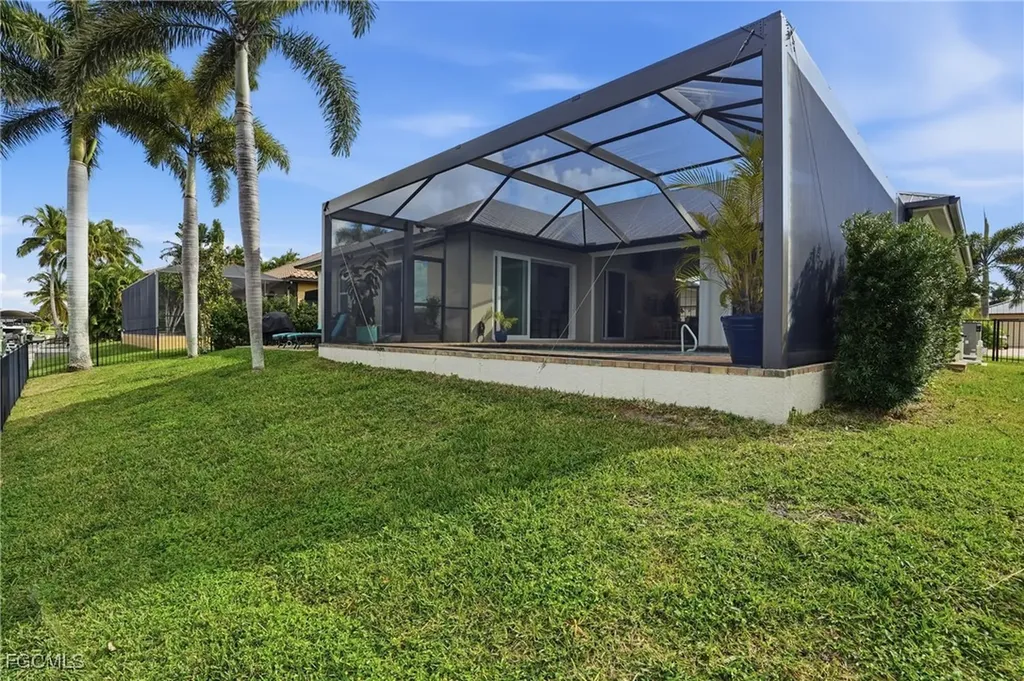 2819 SW 33rd Street Cape Coral FL 33914