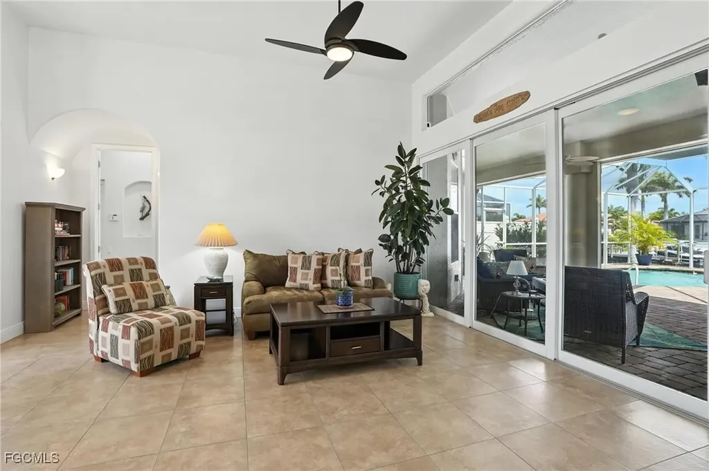 2819 SW 33rd Street Cape Coral FL 33914