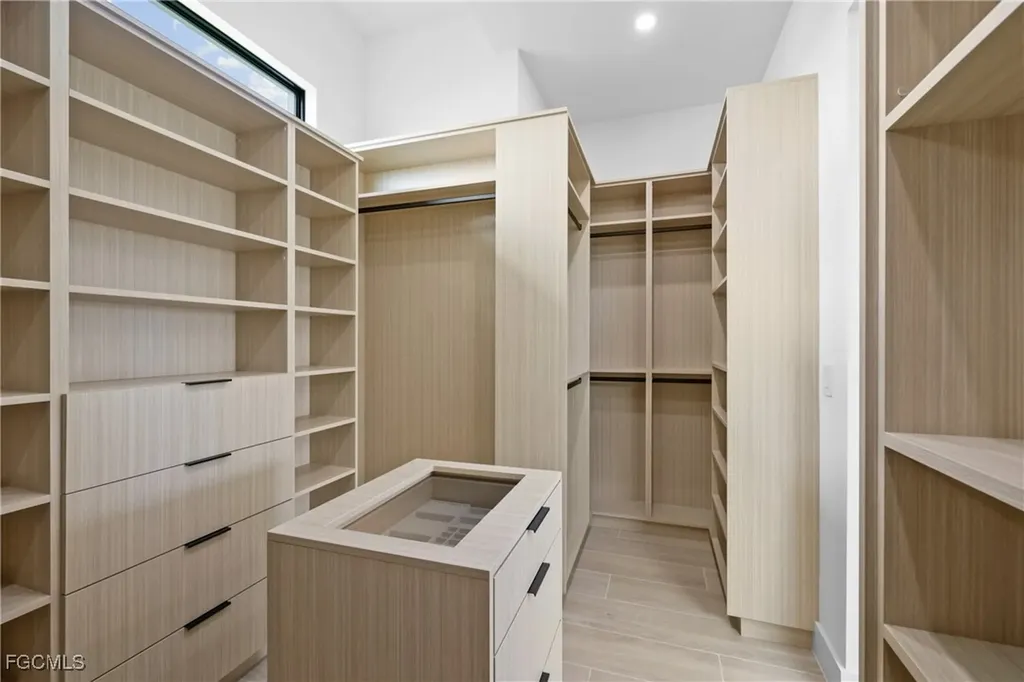 1209 SW 1st Terrace Cape Coral FL 33991