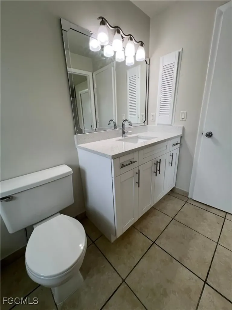 119 NE 16th Place Cape Coral FL 33909