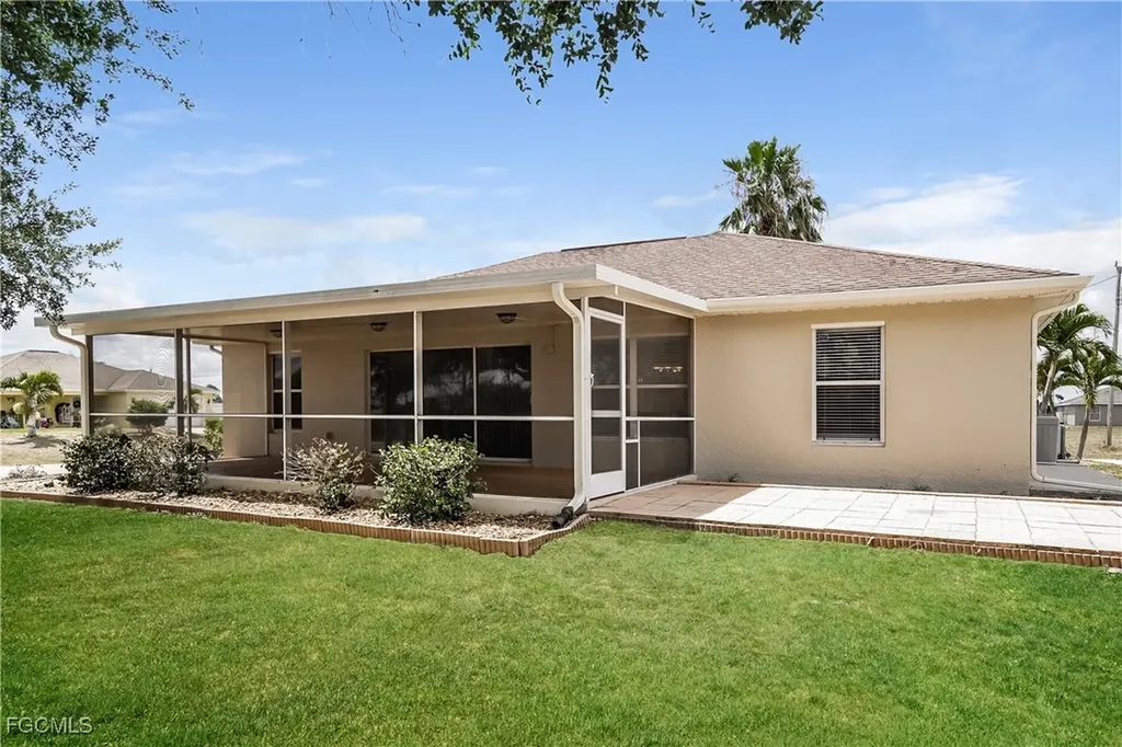 1001 NW 19th Street Cape Coral FL 33993