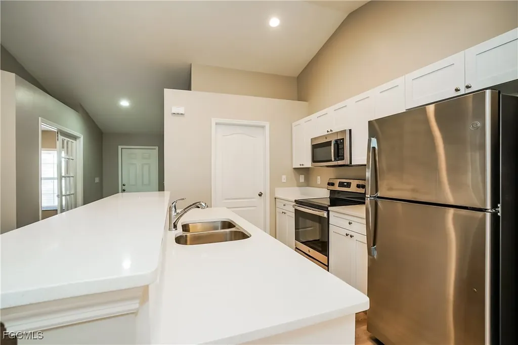1001 NW 19th Street Cape Coral FL 33993