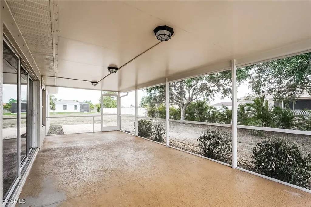 1001 NW 19th Street Cape Coral FL 33993
