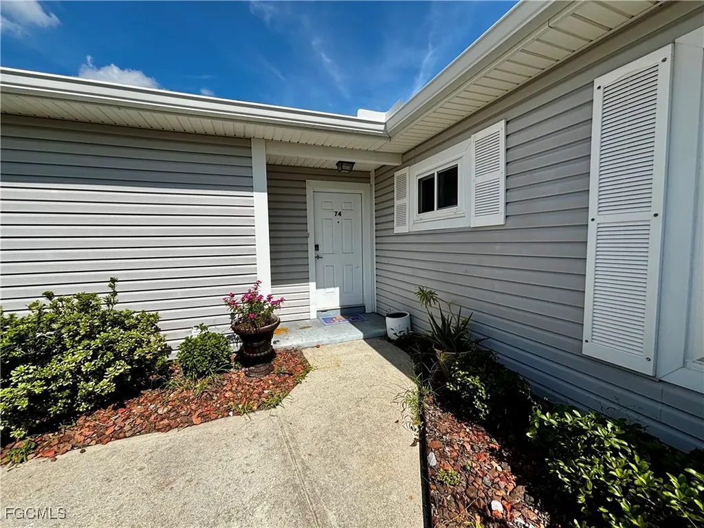 7008 Constitution Boulevard Fort Myers FL 33967