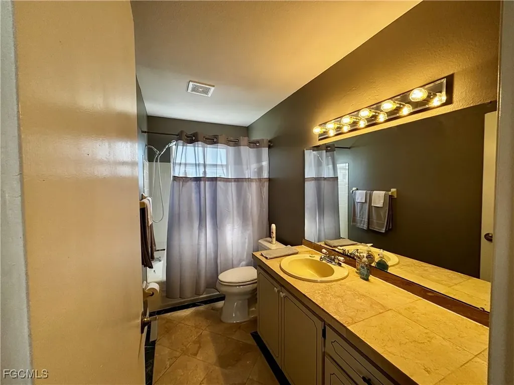 7008 Constitution Boulevard Fort Myers FL 33967