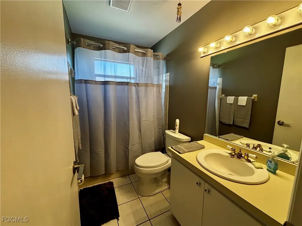 7008 Constitution Boulevard Fort Myers FL 33967