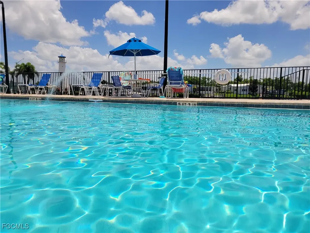 5502 Sir Walter Way North Fort Myers FL 33917