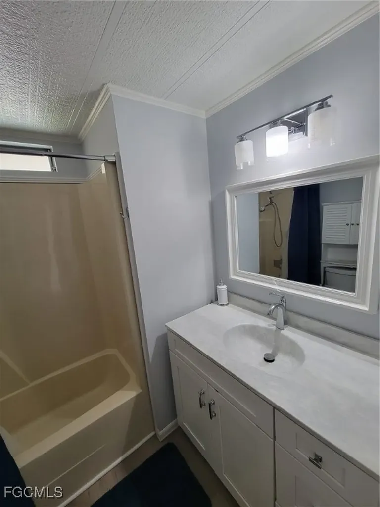 5502 Sir Walter Way North Fort Myers FL 33917