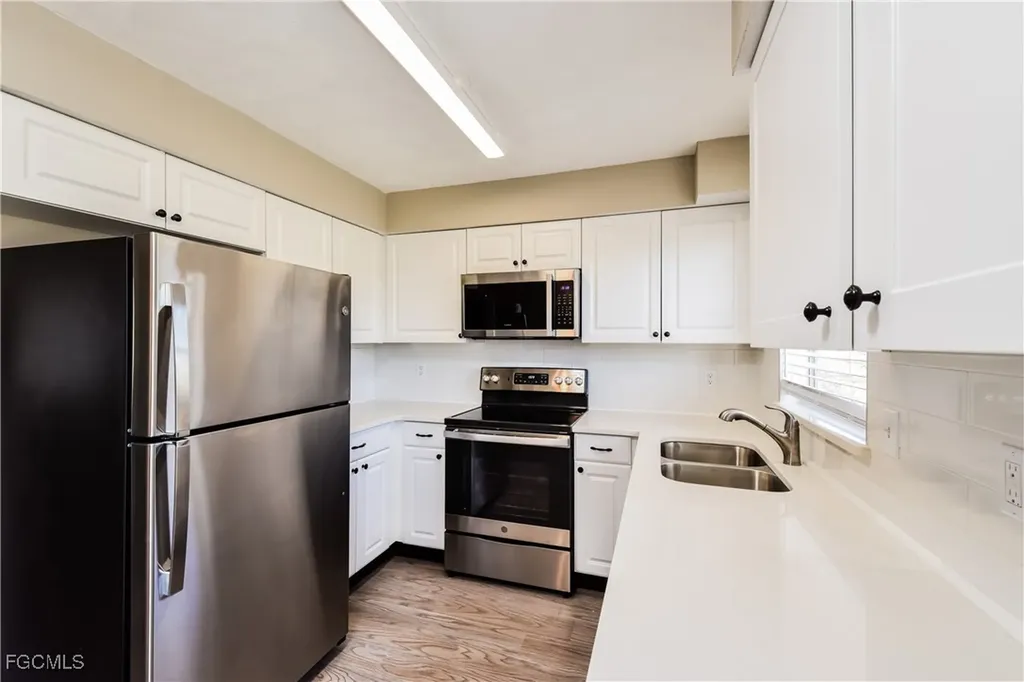 10745 Cocoatree Court Lehigh Acres FL 33936