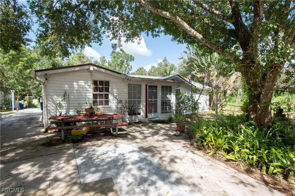 1531 Brewer Road North Fort Myers FL 33917