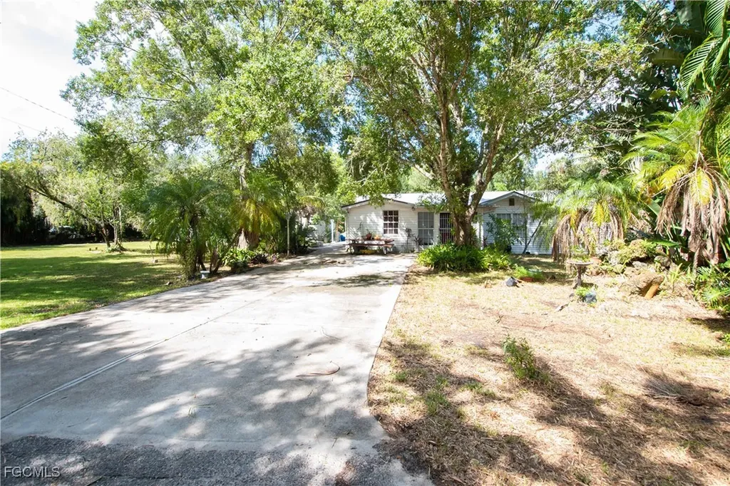 1531 Brewer Road North Fort Myers FL 33917