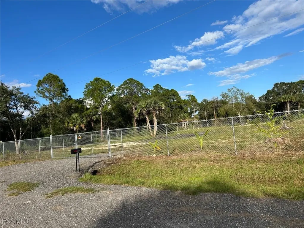 235 S Palomino Street Clewiston FL 33440